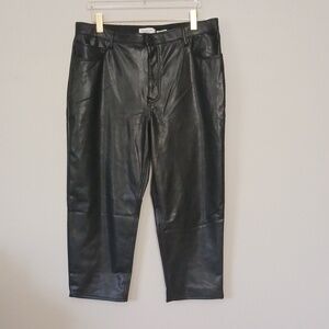 Abercrombie & Fitch Vegan Leather Ankle Straight Pant Ultra High-Rise, Size 34